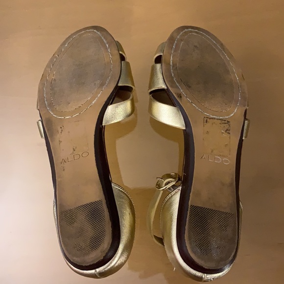 SOLD Aldo Gold Sandals - Picture 4 of 5